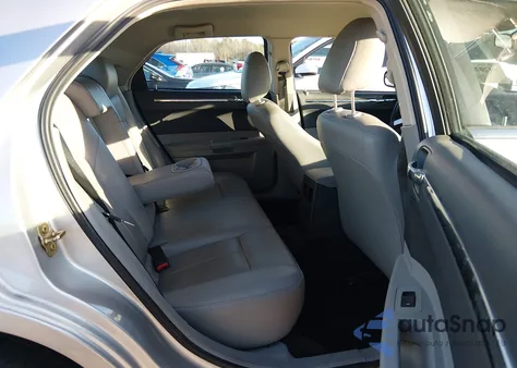 2006 Chrysler 300 Touring z USA, uszkodzony, nr VIN 2C3KA53G86H294252